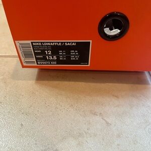 Nike LDwaffle/sacai size 12. New verified